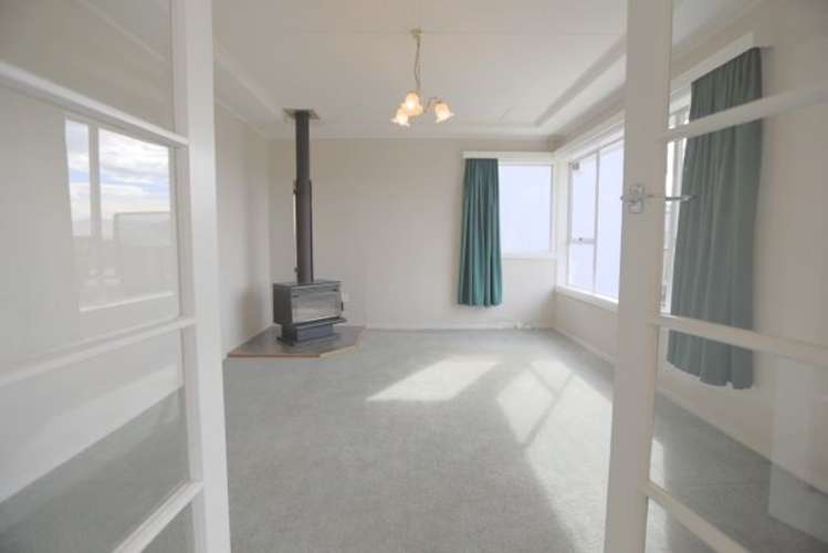 137 Riselaw Road Calton Hill_8