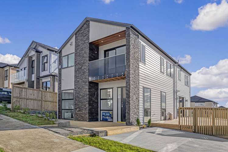 22 Tannaghmore Drive Flat Bush_32