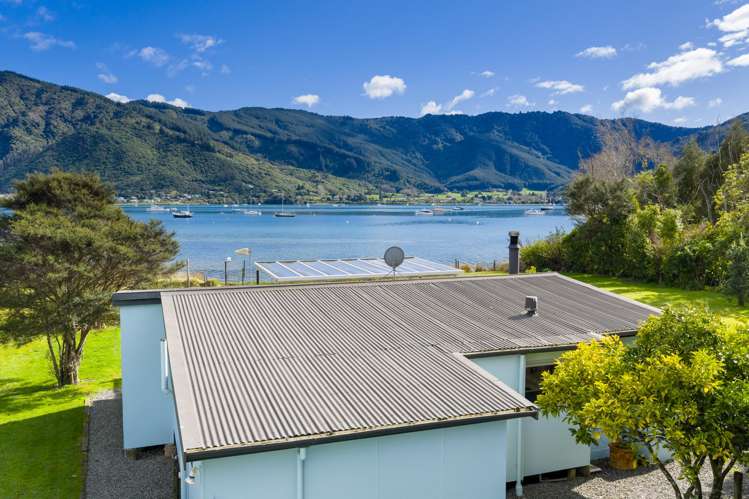 1755 Queen Charlotte Drive Queen Charlotte Sound_26