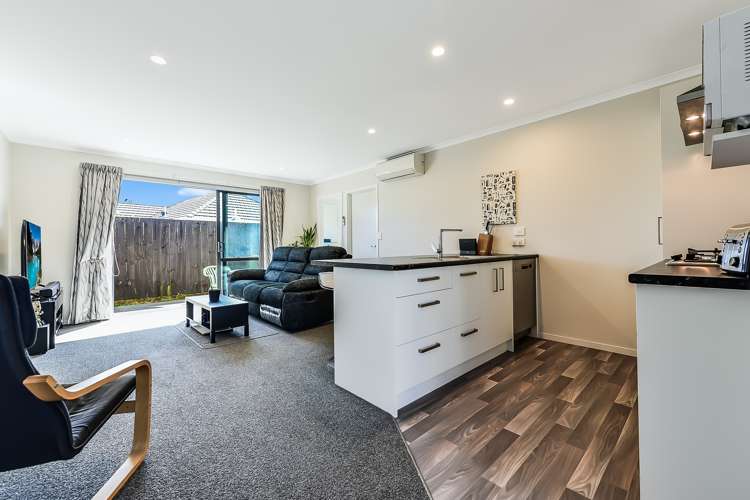 2/21 Fifth Avenue Enderley_1