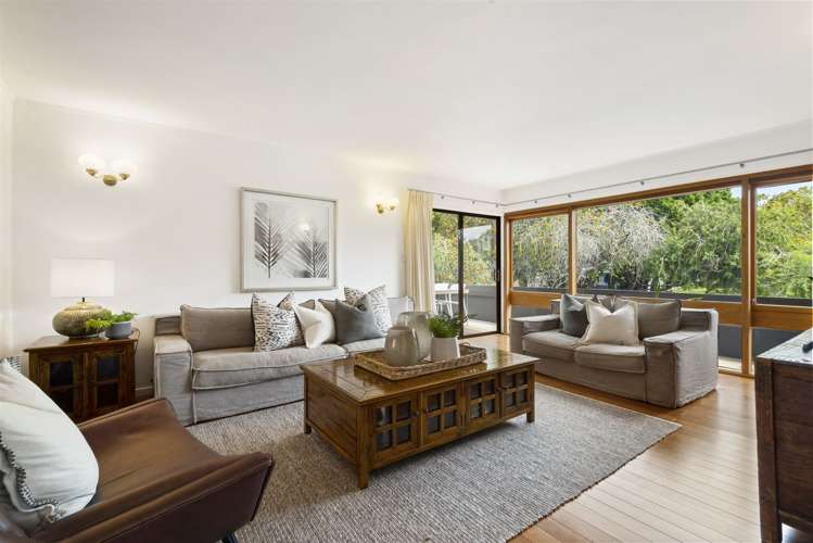 8 Riviera Place Hauraki_6