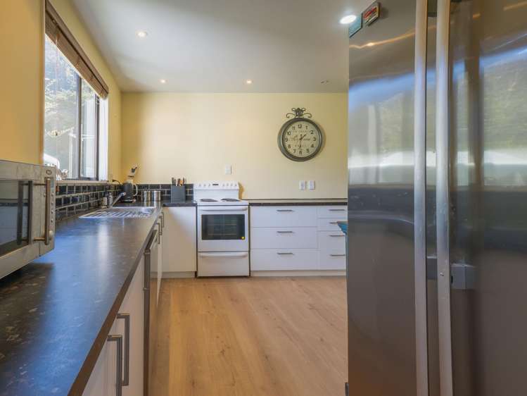 577 Little Akaloa Road Little Akaloa_18