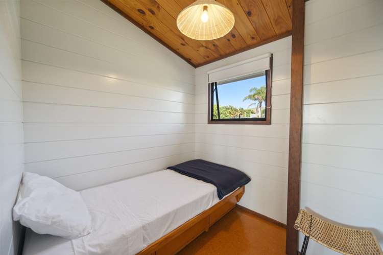 29 Harper Road Waimarama_16