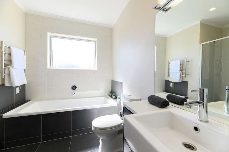 11 Pitoitoi Drive Riverhead_11