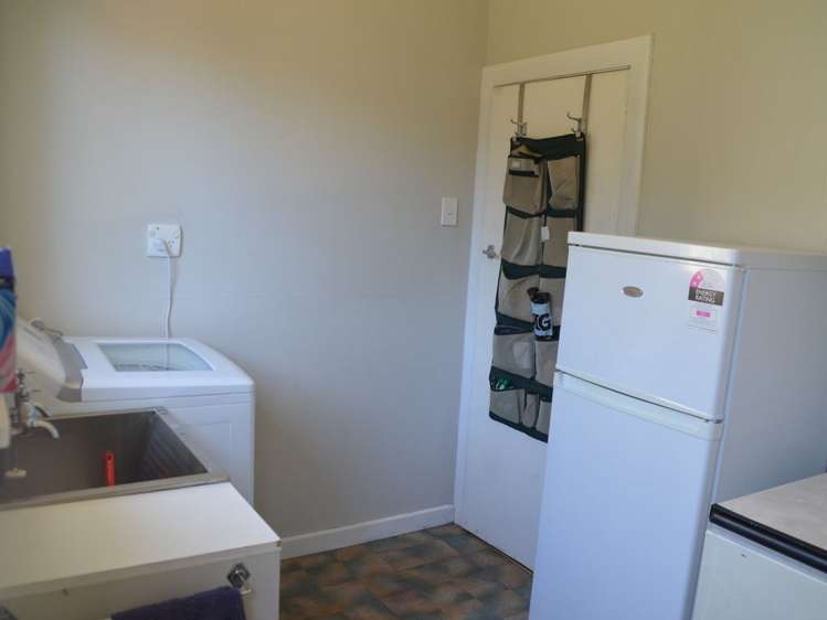 46 Luxmoore Road Waimataitai_17