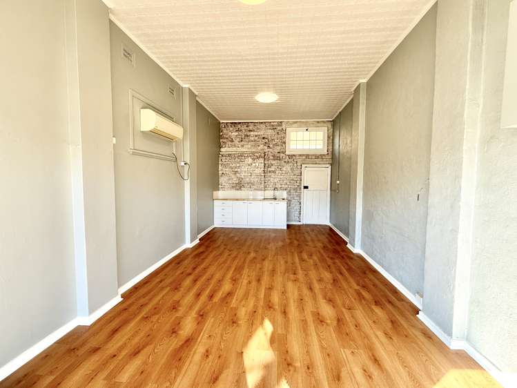 4 Railway Square Junee_2