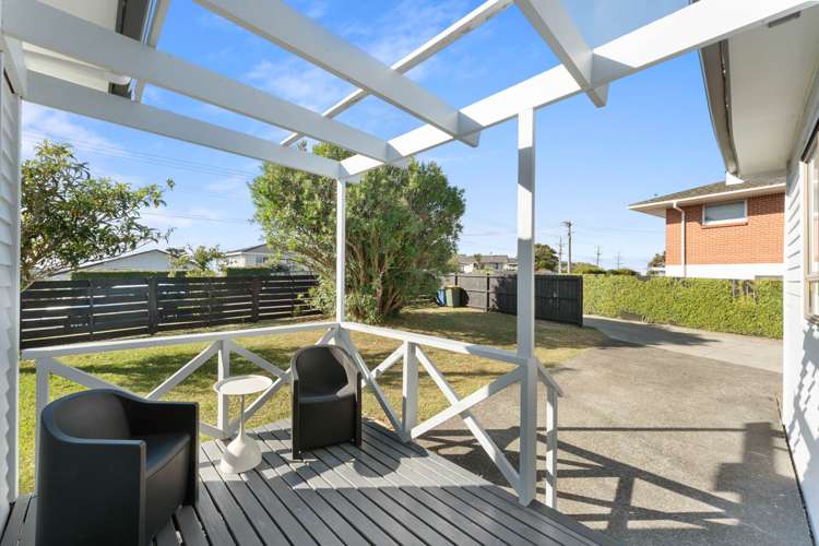 85 Pupuke Road Northcote_22