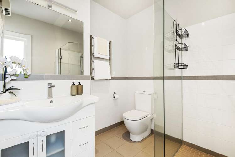 1/52 Richmond Avenue Northcote Point_13