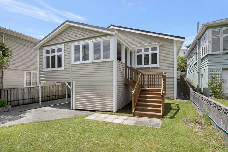 21 Burrows Avenue Karori_26