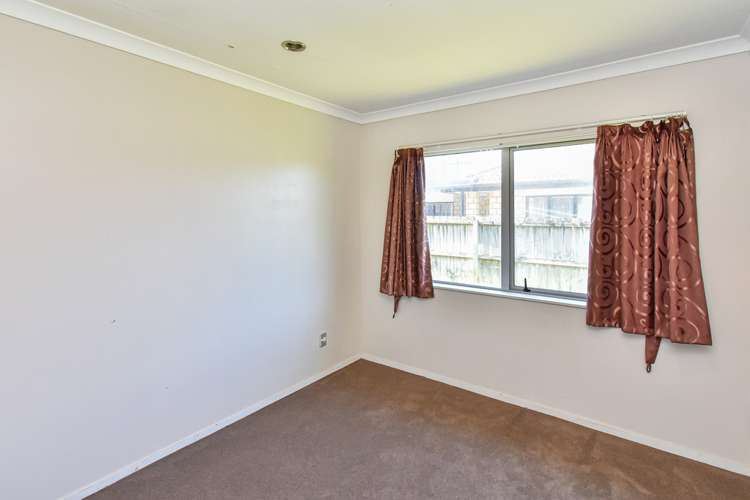 10 Mark Edgar Place Clendon Park_6