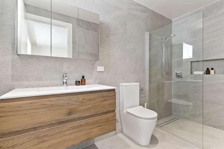 2/8 Westwood Terrace Saint Marys Bay_31