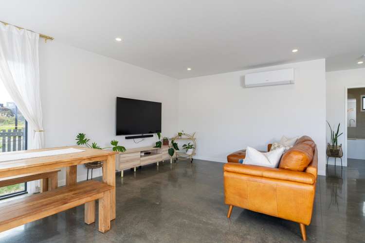 2 Taeore Lane Raglan_11