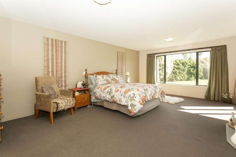 37 Mitcham Road Allenton_15