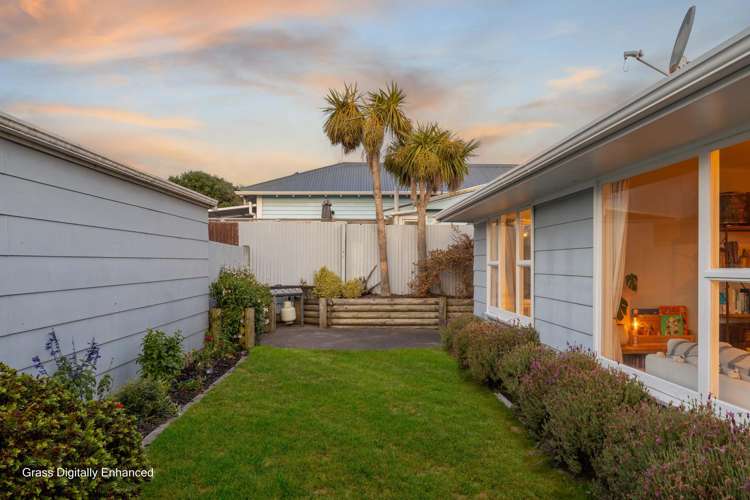 2/42 Pacific Road North New Brighton_14