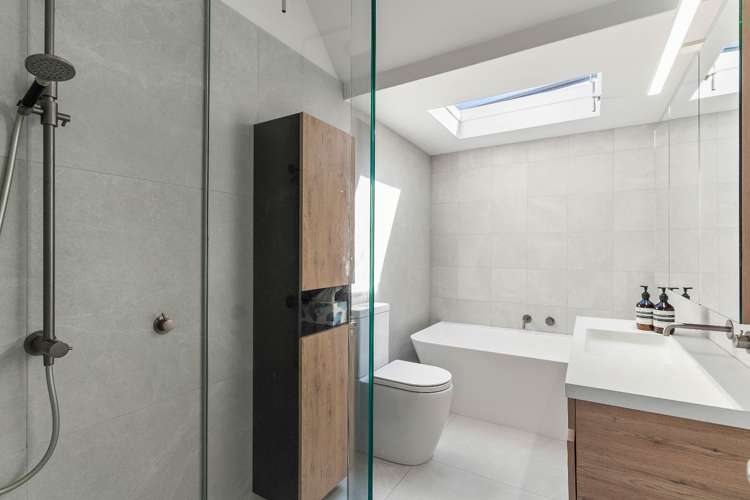 6A Sarsfield Street 1685_12