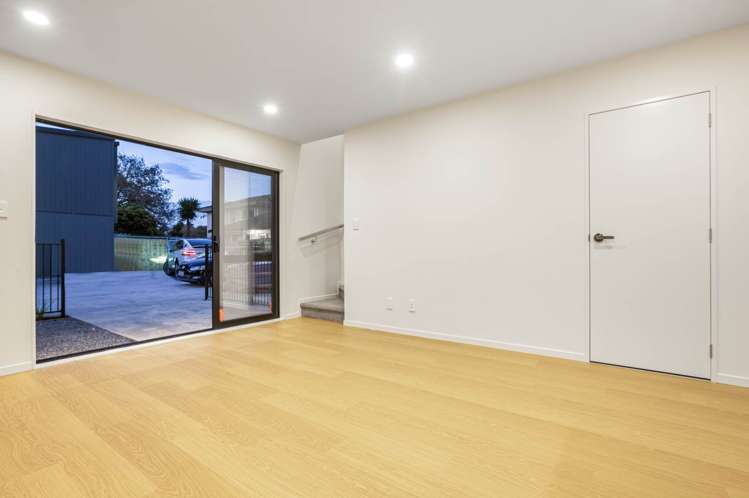 2/36 Edmonton Road Henderson_8