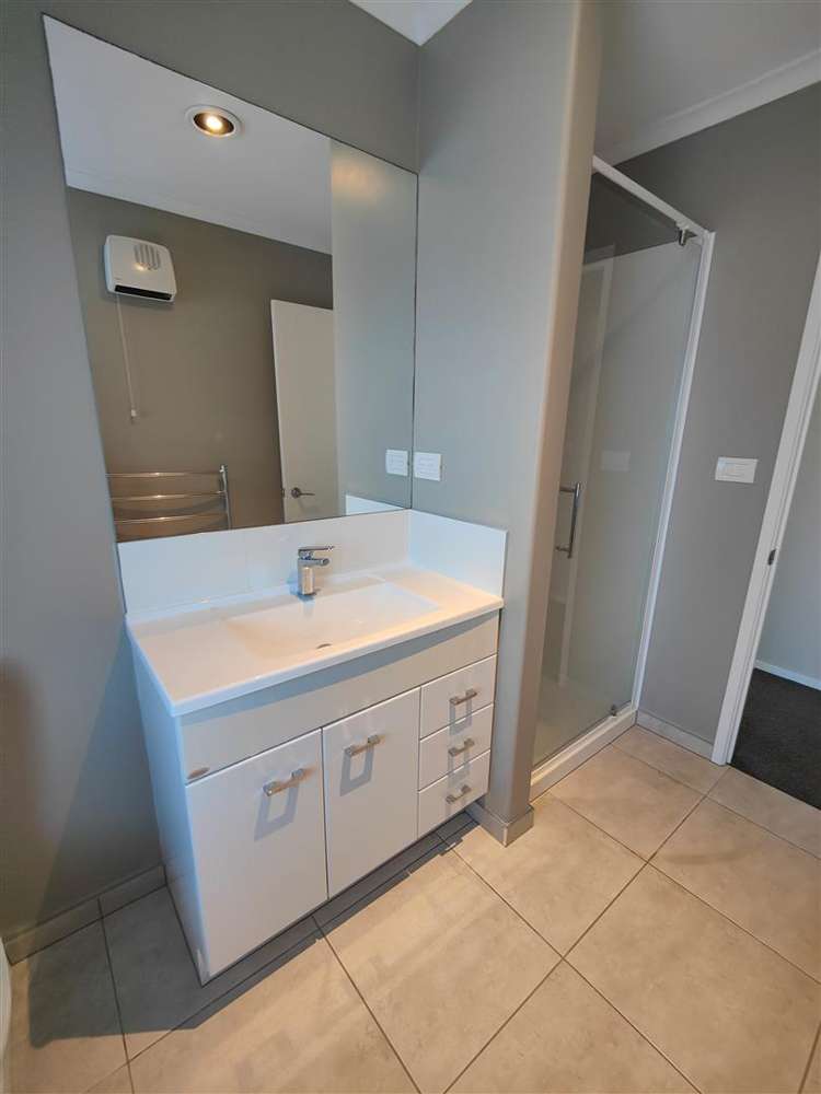 14a Basley Road Owhata_11