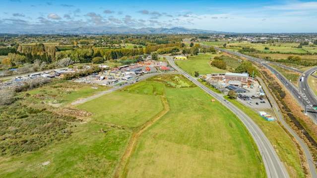 1090 Main North Road Belfast_1