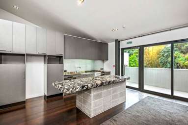 Unit 16/13 Coles Avenue_3