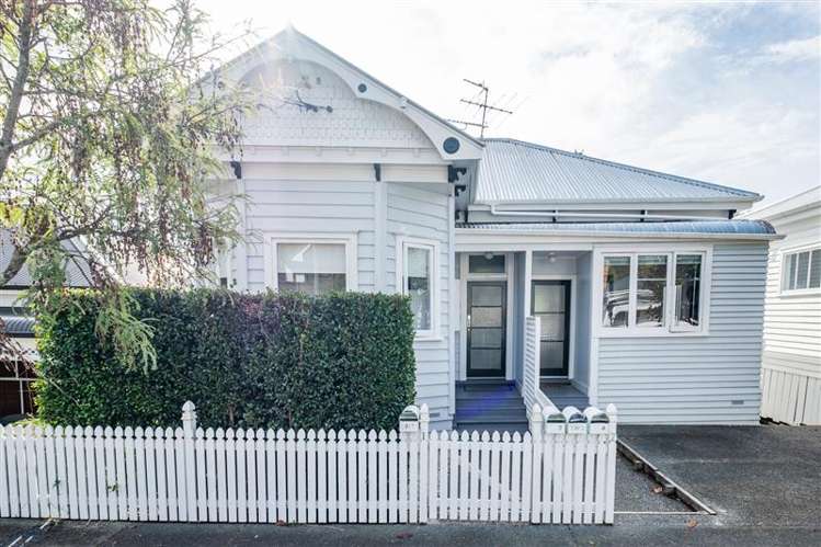 2/77 Lincoln Street_0