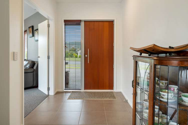 60 Montgomery Crescent Kinloch_6