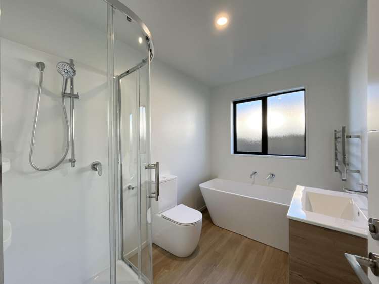 22 Silvergrass Way 11103_10