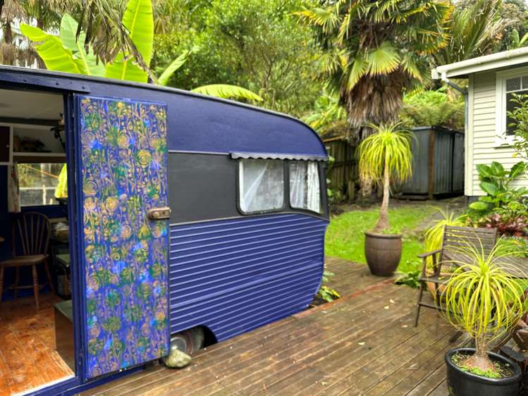 16 Otuturu Crescent Thames_11