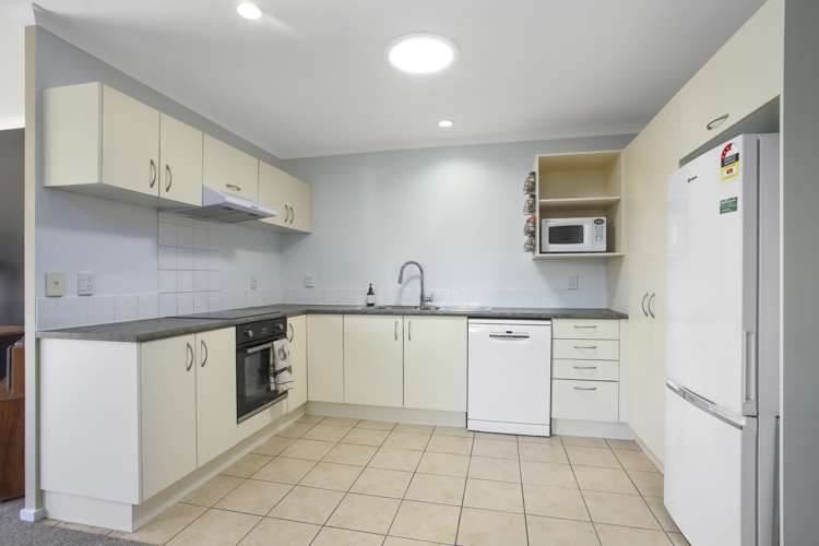 2 Kathleen Reece Place Waiuku_6