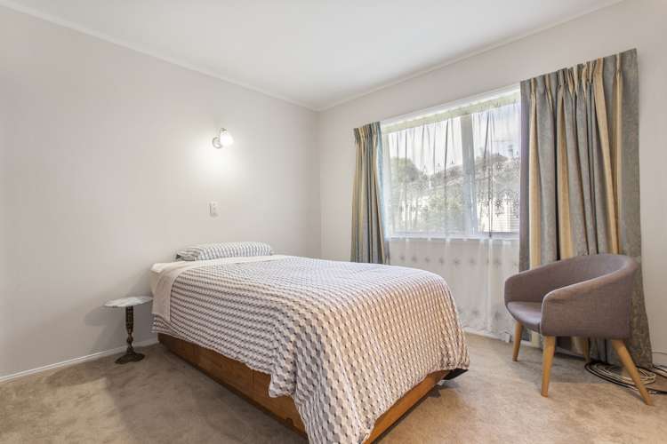 2/26 Te Anau Place Pakuranga Heights_9