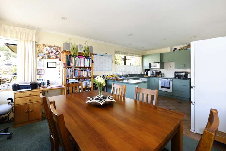 35 Washbourn Drive Richmond_8