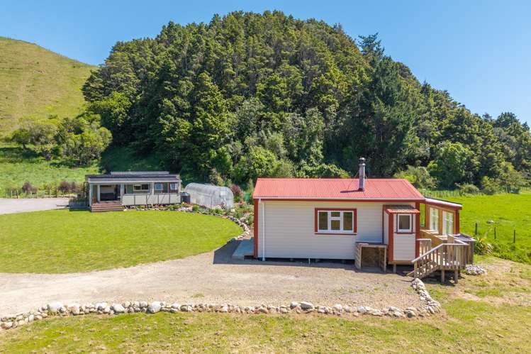 542 Otaki Gorge Road Te Horo_13