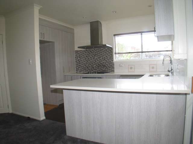 80 Glamorgan Drive Torbay_4