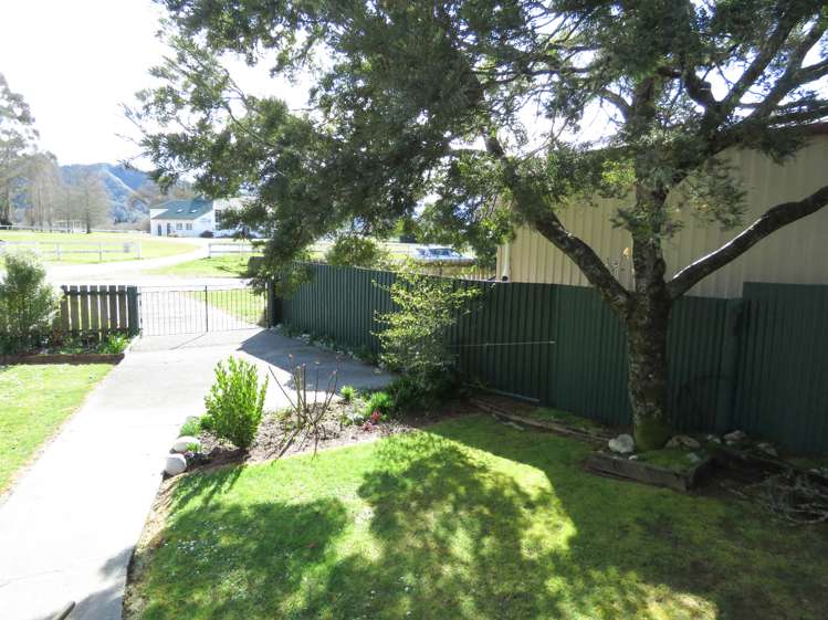146 Broadway Reefton_24