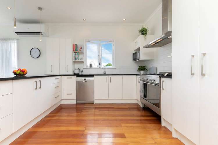 41 Willerton Avenue New Lynn_5