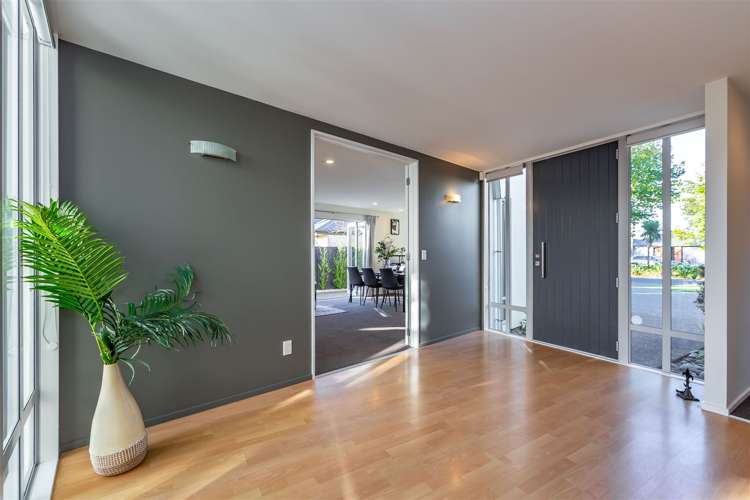 15 Riverwood Boulevard Redwood_28
