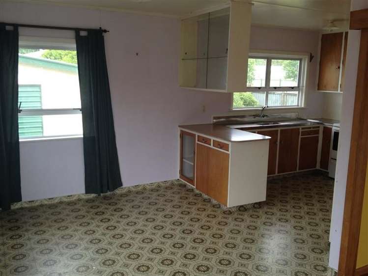 281 Seaview Road Stoke_2