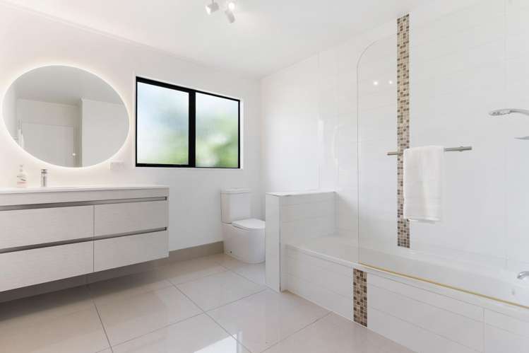 2/34 Selwyn Crescent Forrest Hill_12
