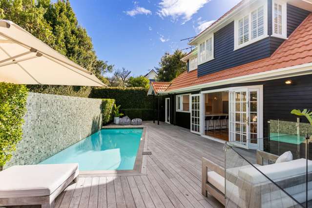 Hamptons on Fenton