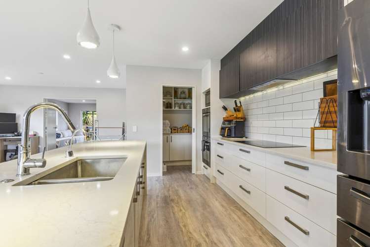 220 Forest Hill Road Waiatarua_10