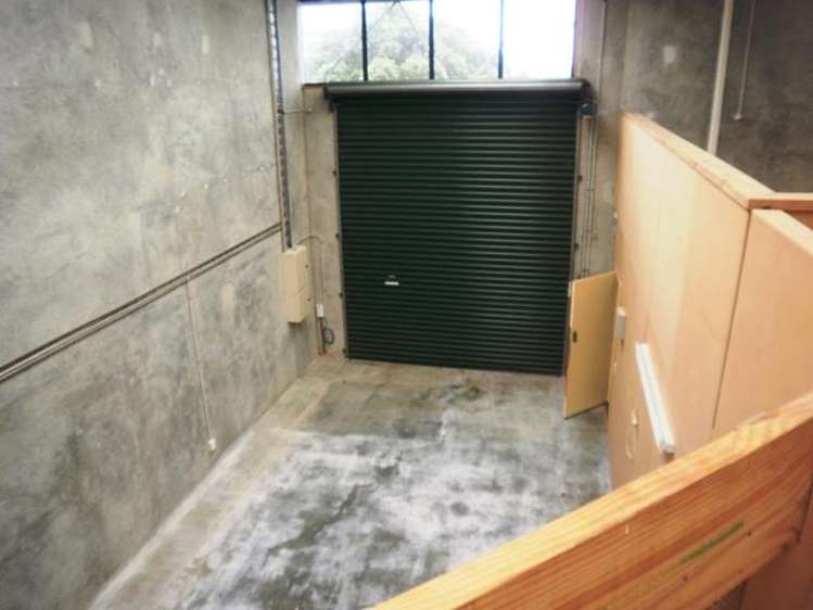 Unti 2, 98 Main Road Tawa_1