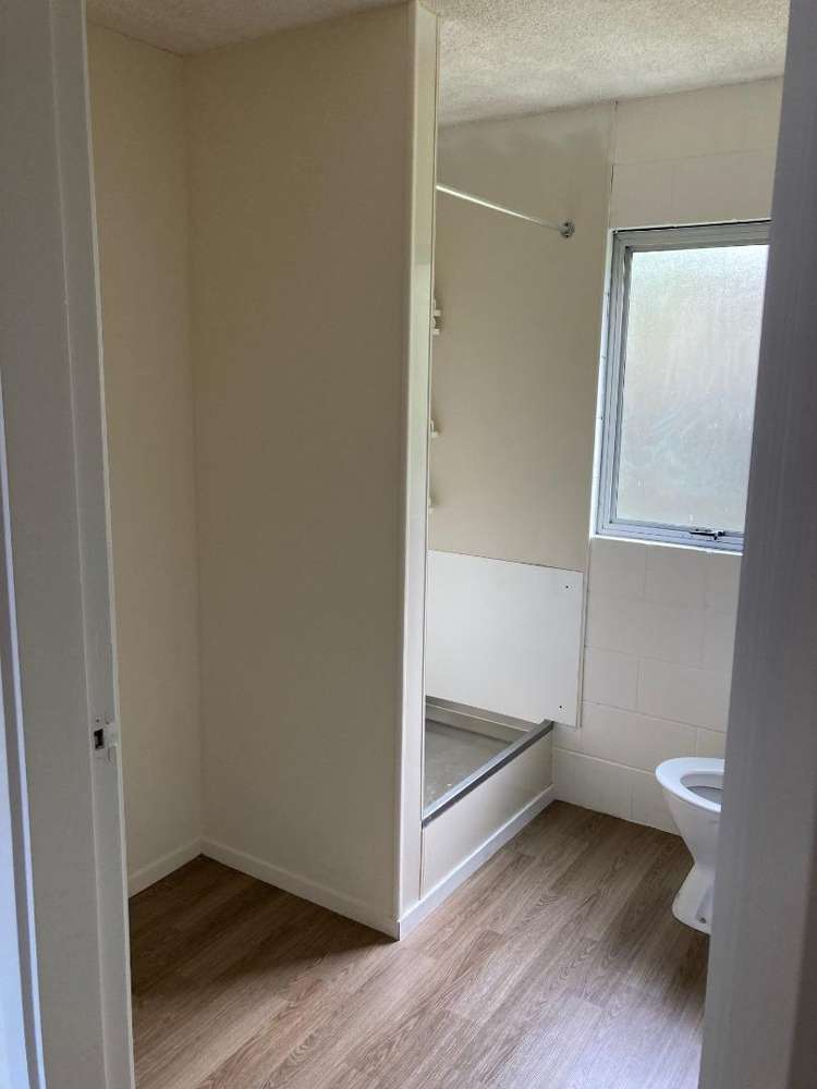 2/5a Kitchener Street 1055_5