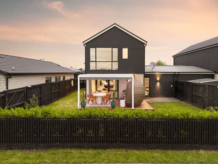 55 Probert Crescent Chartwell_2