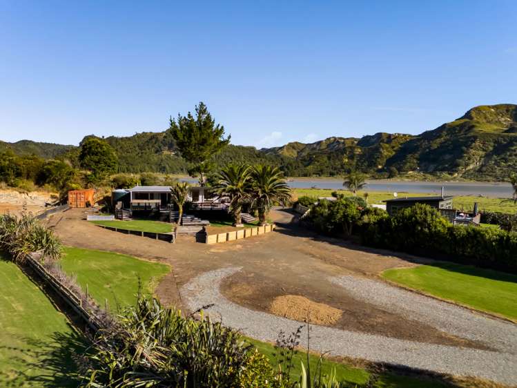 173 Te Mahoe Road Mokau_24