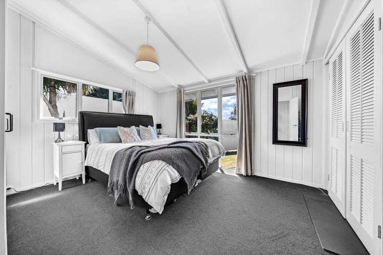 98 Torkar Road Clarks Beach_10