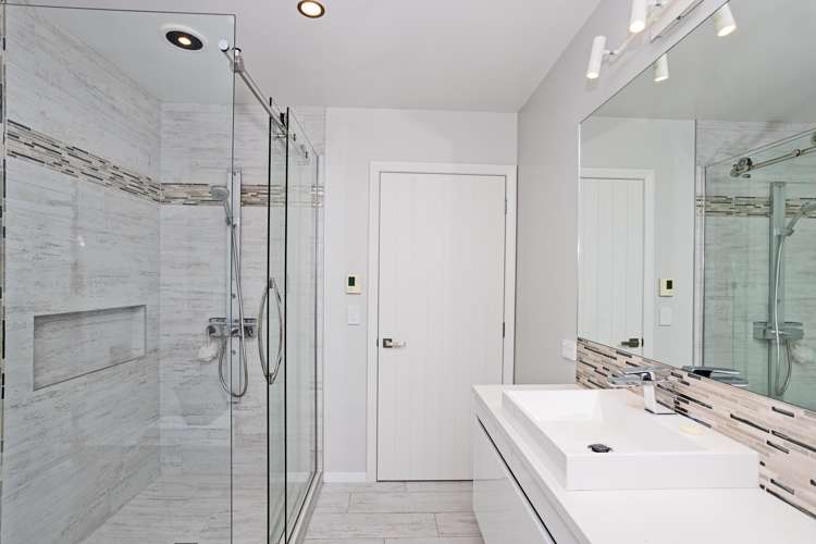 56 Paterson Street Grasmere_29