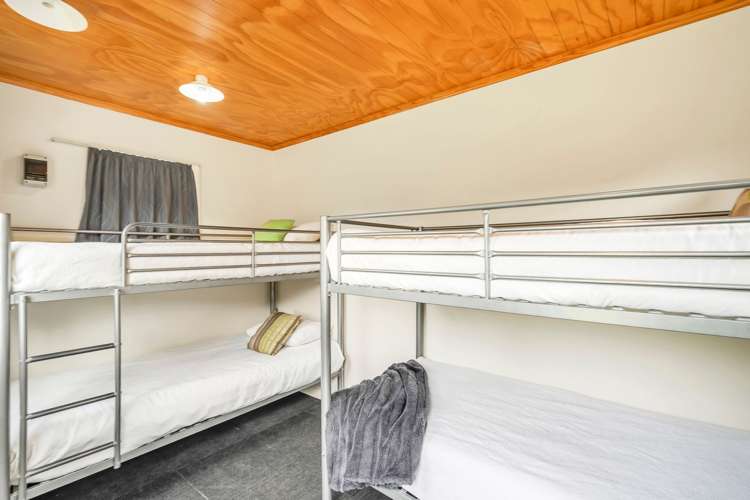 9 Ryton Place Lake Coleridge_9