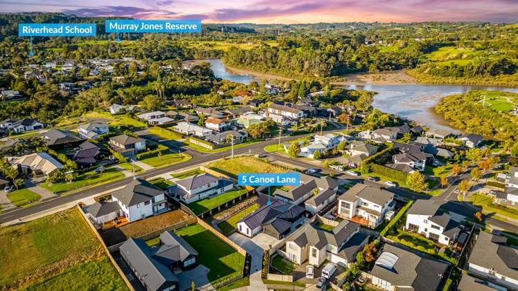 5 Canoe Lane Riverhead_17