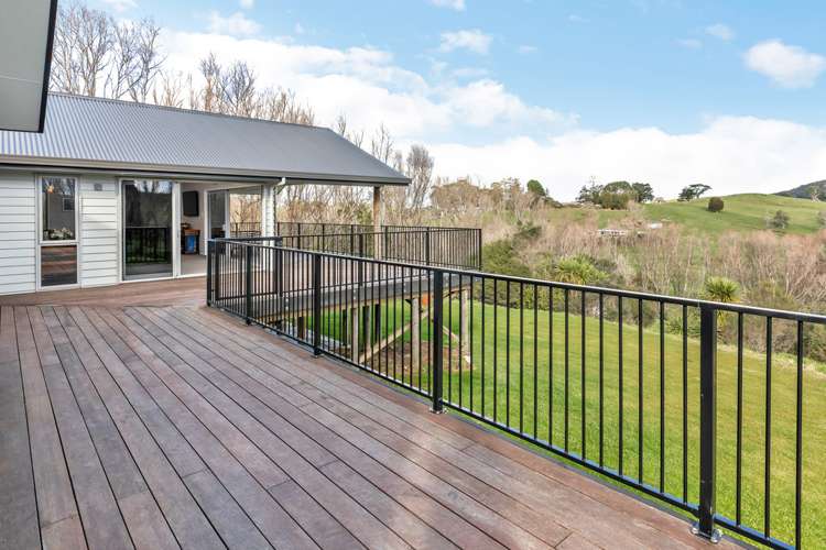 14 Curd Road Maungakaramea_24