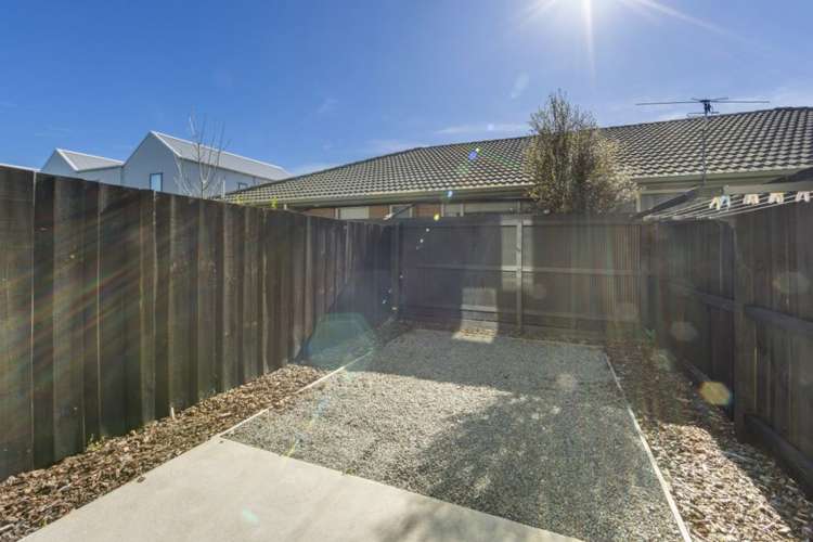 4/9 Grove Road Addington_16