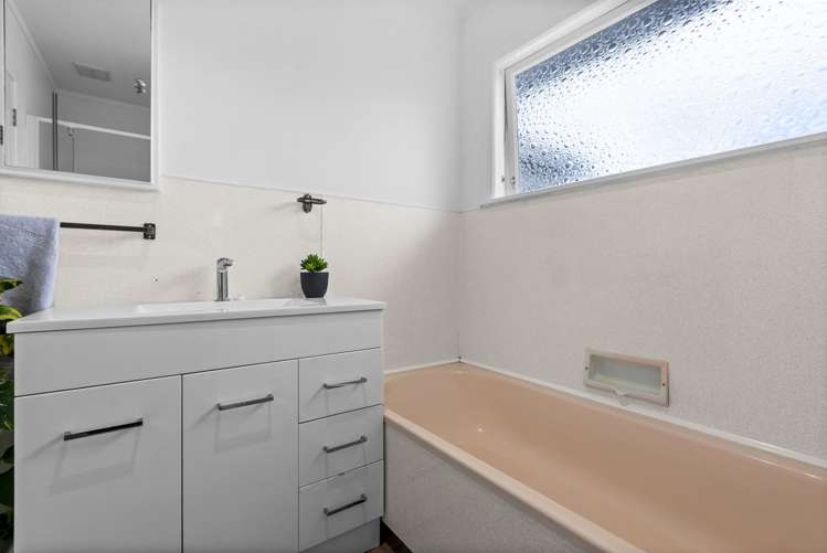 7 Grant Place Greenmeadows_12